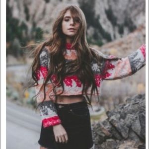 Urban Outfitters Vintage Cropped Sweater Size S
